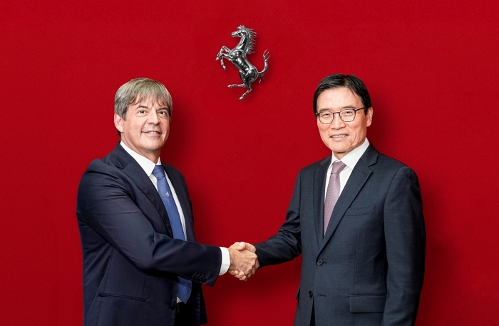 1.페라리코리아 설립.jpg