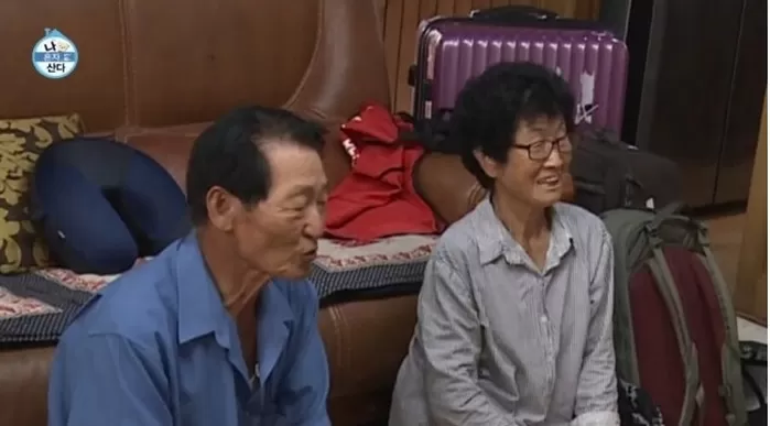 박나래에게 직접 그린 ‘조부모 초상화’ 선물한 전현무... ‘나혼산’ 시청자들까지 울렸다