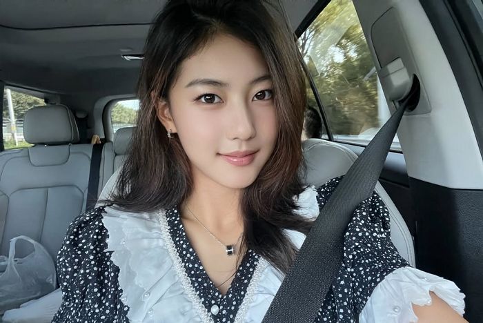 ‘송종국 딸’ 송지아 폭풍성장 근황... 엄마 미모 쏙 빼닮은 청순 미모 자랑