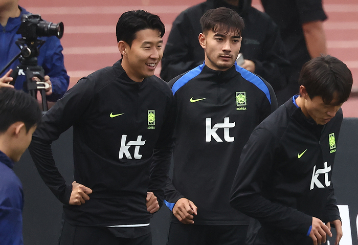 origin_LA에서날아온손흥민.jpg
