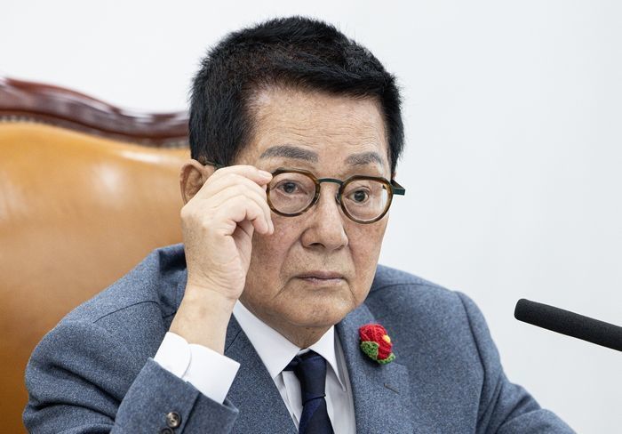 ‘李 대통령 냉부해 논란’에 박지원... “대통령실이 솔직 대응 했으면 좋았을텐데 아쉬워”