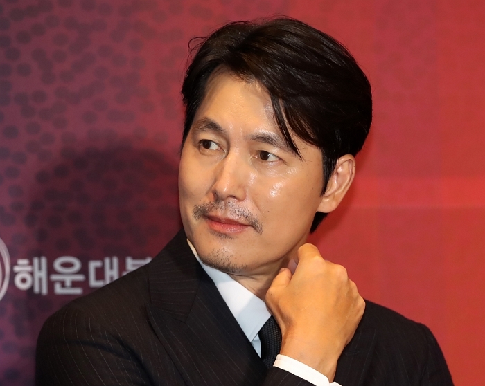 origin_혼외자논란·혼인신고후첫공식석상서는정우성.jpg