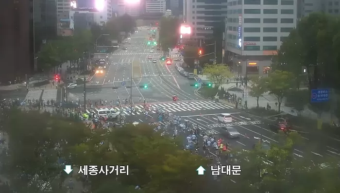 오늘(12일) 서울레이스 마라톤으로 세종대로~종로 구간 오전 6시부터 교통통제