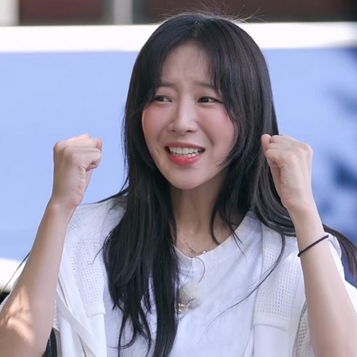 쯔양, 7시간 공복 초유의 사태.. 바닥에 털썩 주저 앉더니 ‘먹방 폭주’