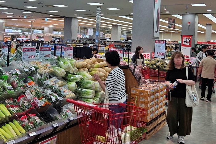 2. 롯데마트 제타플렉스 서울역점 농산 코너 전경.jpg