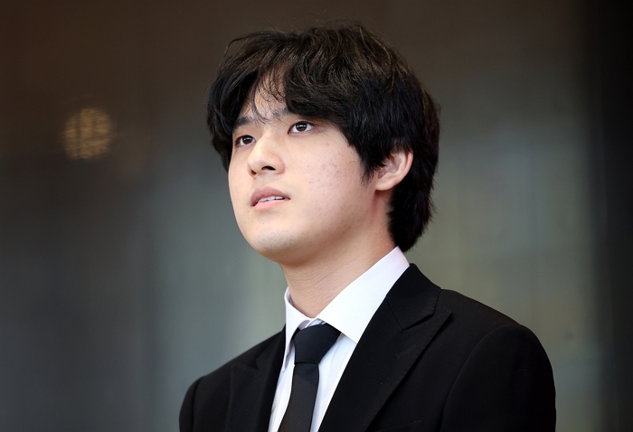 origin_애플뮤직클래시컬기자간담회참석한임윤찬.jpg