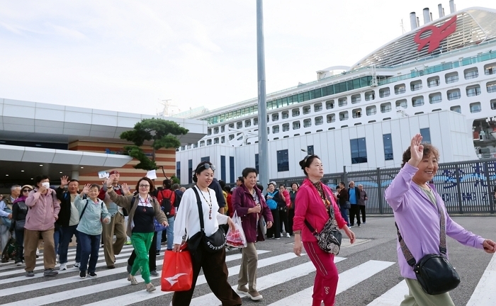 무비자 크루즈 입국 中관광객 6명 ‘집단 잠적’... 보름 지났는데 아직 못 찾고 있다