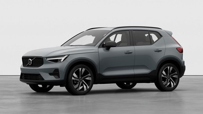 볼보, 2026년식 XC40 출시... 울트라 ‘다크’ 테마 새롭게 추가했다
