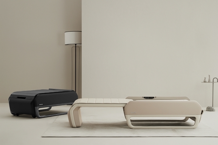 (사진자료2) 세라젬이 시각장애인의 접근성과 편의성을 향상하기 위해 점자 스티커가 부착된 척추 관리 의료기기 ‘마스터 V7’ 2대를 기부했다.jpg