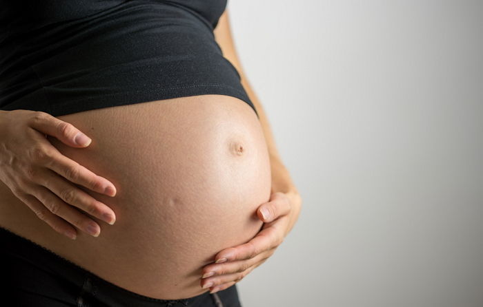 자연분만보다 회복 속도 더딘 제왕절개... 산모, OO장애 위험 16% 더 높다