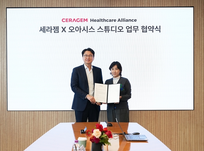 (사진자료2) 세라젬이 오아시스 스튜디오를 비롯한 AI·디지털 헬스케어 전문기업 5개사와 ‘헬스케어 얼라이언스’ MOU를 체결했다..jpg