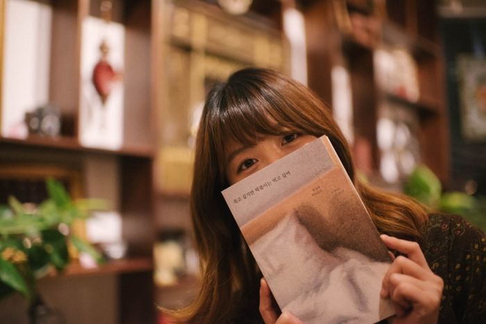 ‘죽고 싶지만 떡볶이는 먹고 싶어’ 작가 백세희, 35세에 별세... 5명 살리고 하늘로