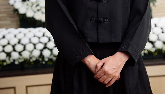 “시아버지 장례 2주 후 파마했는데... 남편이 ‘기분 안좋다’라네요”