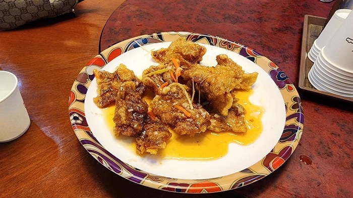 “2만 2천원짜리 꿔바로우가 10조각, 항의하니 ‘불만있냐?’”... 부산 축제, 바가지 논란 터졌다