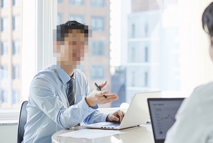 “주식으로 2000만원 벌게 해준 남편의 상사, 곧 ‘돌찬치’라는데... 굳이 돌반지 줘야 하나요?”