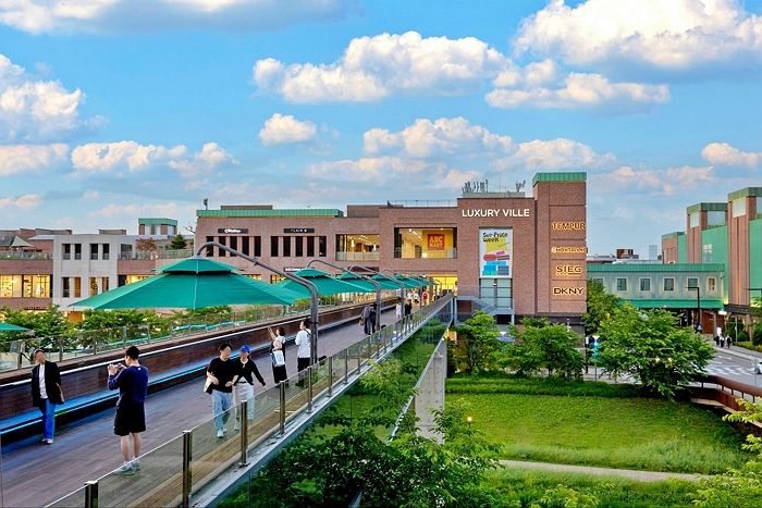 “햇빛으로 매장 불 밝힌다”... 롯데백화점, PPA로 미래 유통 전력 바꾼다