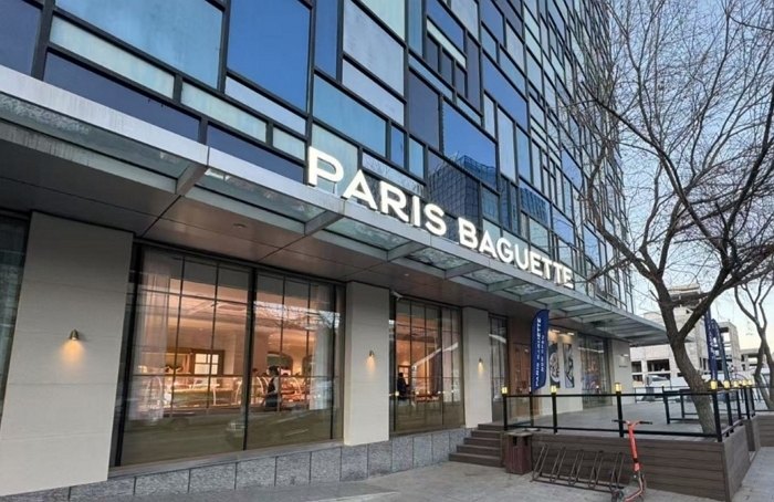 [사진1] SPC그룹 파리바게뜨 몽골 1호점 ‘자이산스퀘어점’ 개점.jpg