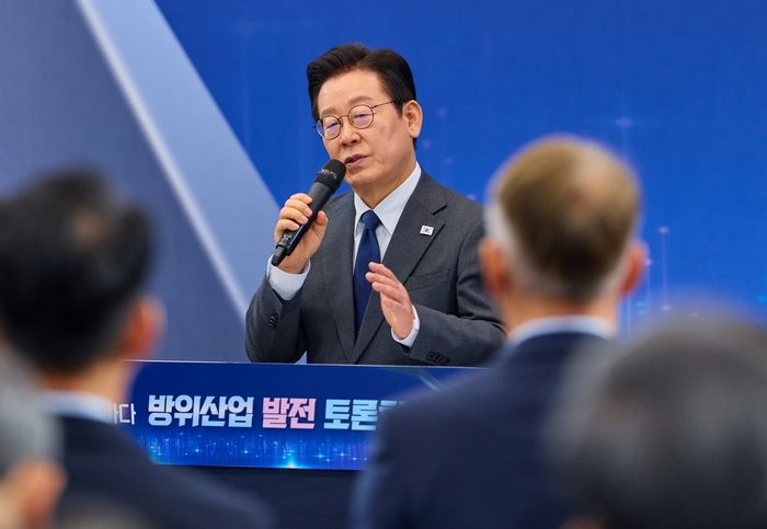 李 대통령, “2030년까지 국방·항공우주 R&D에 대대적 예산 투입”... ‘자주국방 강조’