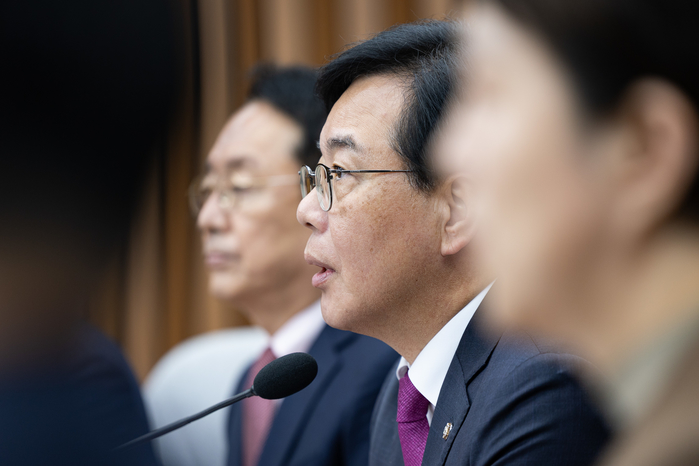 origin_발언하는송언석국민의힘원내대표.jpg
