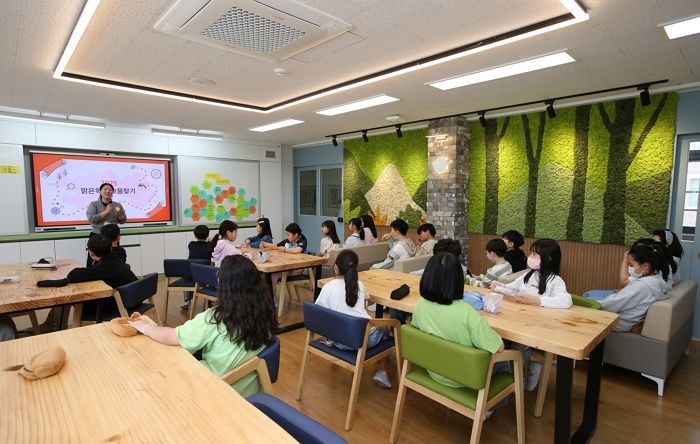 “아이들이 매일 숨 쉬는 교실부터 바꾼다”... 한화그룹, ‘맑은학교 만들기’ 5차년도 착수