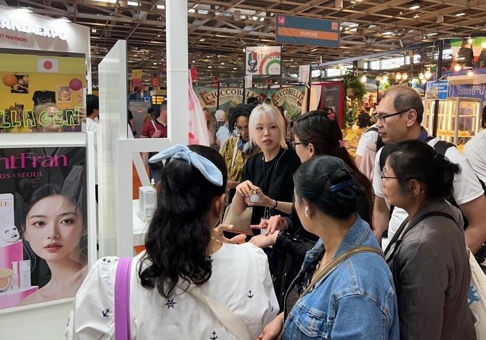 [사진1]롯데는 23일부터 25일까지 오스트리아 빈에서 _롯데-대한민국 브랜드 엑스포_를 개최한다. 올해는 구매력이 높은 중앙유럽 시장~.jpg