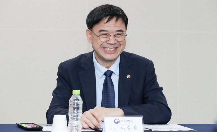 ‘갭투자 성공’ 국토부 1차관, 아파트 어떻게 샀나 봤더니