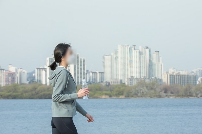 하버드 연구진이 발표한 ‘사망 위험 40% 줄이는’ 새로운 걷기 운동법