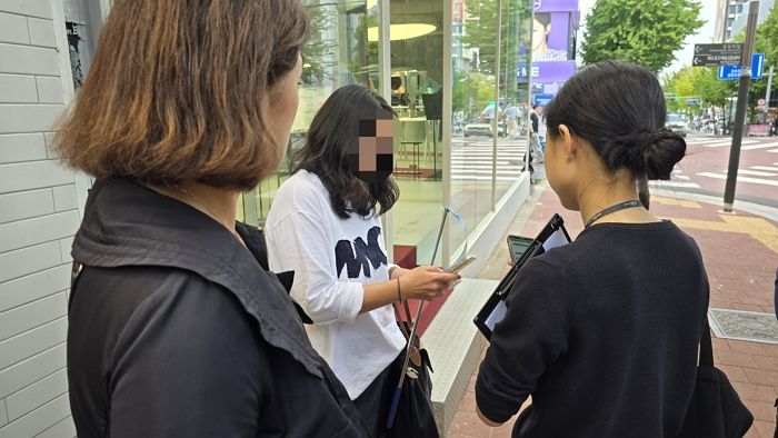 “관광하러 왔더니 영업만”... 서울시, 외국인 관광객에 ‘무자격’ 가이드 집중 단속
