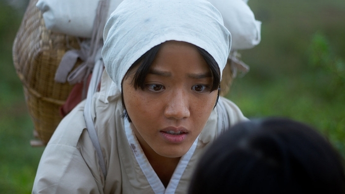 26살에 ‘엄마’ 된 김향기... “토벌대로부터 여섯살 딸 지키는 강한 엄마”