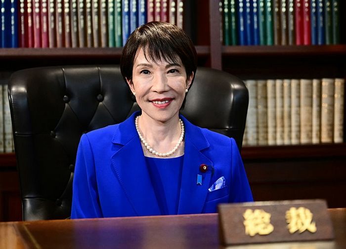 같은 사람 맞아?... 다카이치 일본 신임 총리 ‘과사’ 화제