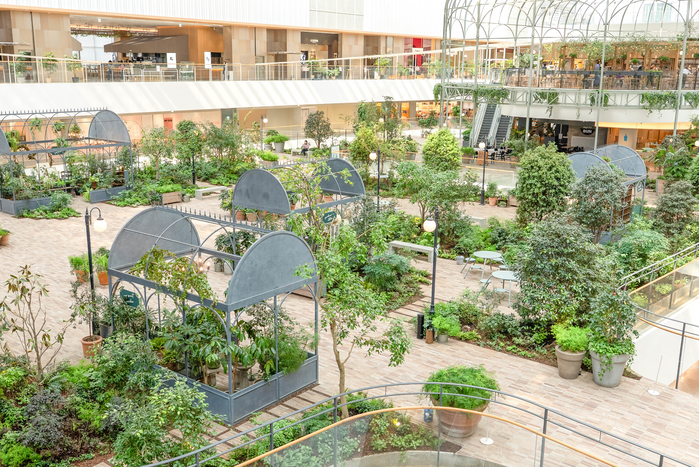 현대백화점_더현대 서울 사운즈 포레스트 전경 사진(4).jpg