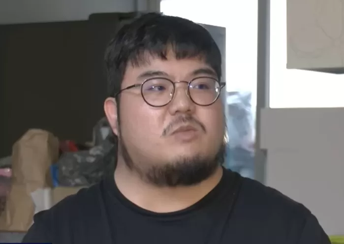 이하 사고 이후 휠체어 신세를 지게 된 안영재 씨.