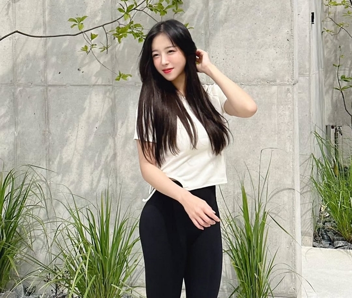 배달비만 1년에 4000만원 쓴다는 쯔양, ‘배달 앱 VVIP’다운 스케일 자랑... 떡볶이 3통 폭풍 ‘먹방’