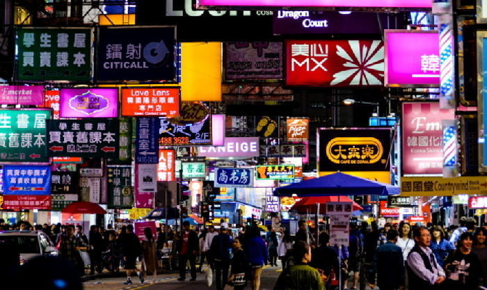 “호텔 대신 24시 맥도날드로” 중국 MZ세대의 ‘특수부대식’ 여행법