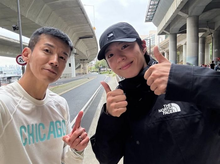 션, 박보검과 새벽 10㎞ 러닝 인증... “즐겁게 대화하며 달렸더니 어느새 완주”