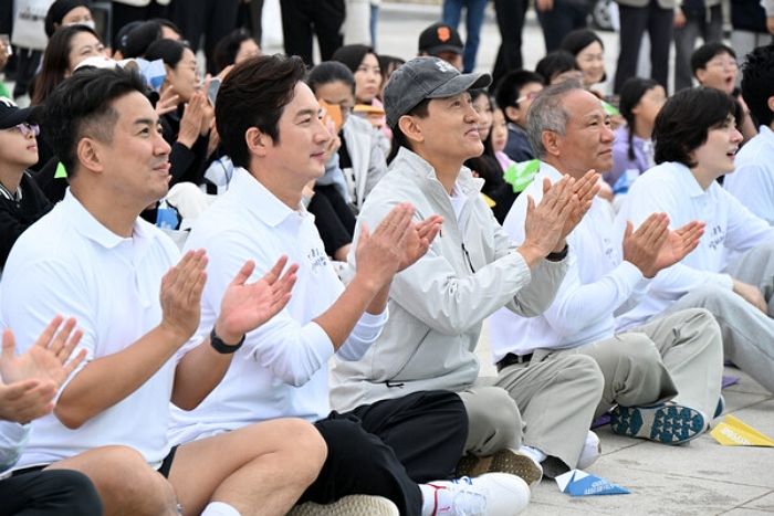 여의도 한강공원 ‘체력장’에 몰린 서울시민 2천명... 오세훈 시장 ‘체력등급’ 봤더니