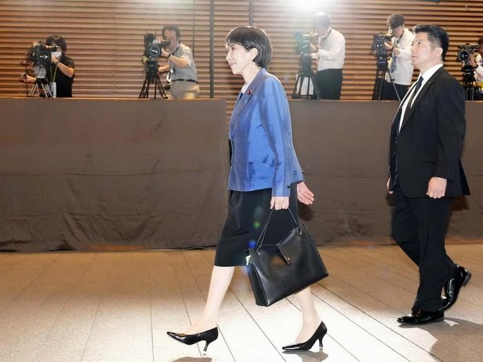 ‘日 첫 여성 총리’ 다카이치 애착 가방 뭐길래?... 이틀 만에 한 달 생산량 ‘완판’