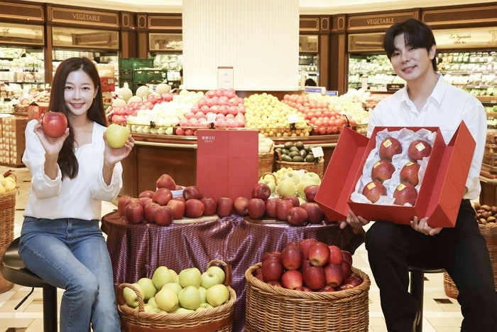 “1년에 딱 3주뿐”... 신세계백화점, 감홍 사과 한정 판매 시작