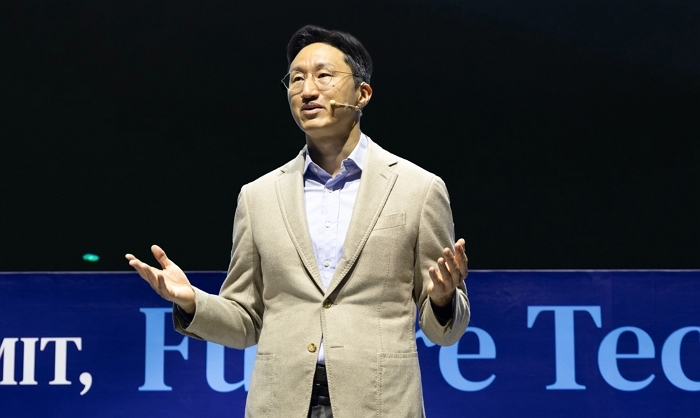 사진3. HD현대 정기선 회장이 APEC CEO 서밋 퓨처 테크 포럼 조선에서 기조연설을 진행했다.jpg