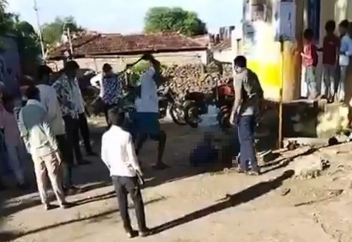 ‘불륜관계’ 연인 집 방문했다가 가족들에 몽둥이로 맞아 죽은 인도남성