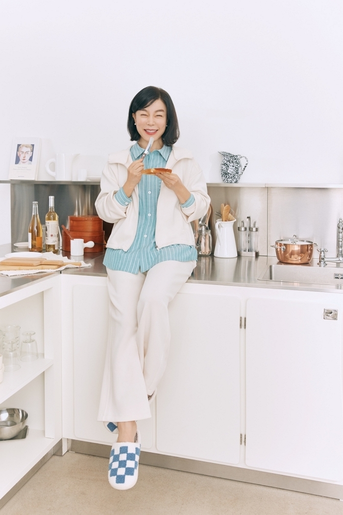 “파자마도 외출복처럼”... 최화정과 만나 감성까지 잡은 휠라 ‘홈앤라운지웨어 컬렉션’ 출시