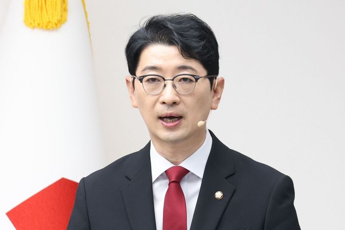 주진우 ‘이재명 시대, 부동산 일타강사 5인’ 공개... “아파트가 강의력이다”