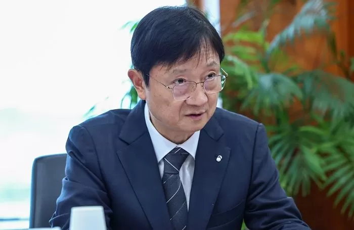 ‘강남 아파트 2채’ 이찬진 금감원장 “1채 부동산에 내놔… 자녀에게 양도 않고 처분”