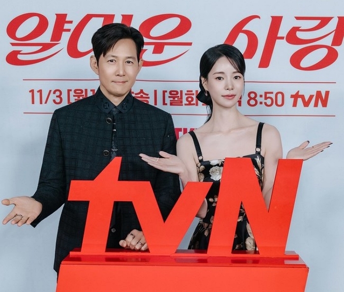 ‘얄미운 사랑’ 이정재, “임지연과 18살 차? 오히려 또래보다 편했다”