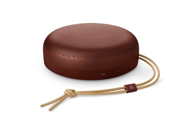 100년 장인정신 담은 감성 ‘러스틱 레드’... 뱅앤올룹슨, A1 3세대 신컬러 출시