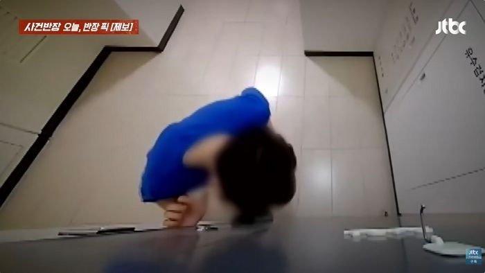 자취하는 여성 집 문에 침 뱉고 담배 피운 남성... “피해 입증 어렵다”