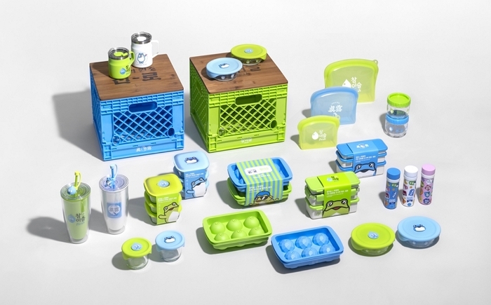 “귀여움에 취한다”... 두꺼비·이슬방울 콕 박힌 한정판 ‘락앤락X하이트진로’ 콜라보 제품 출시