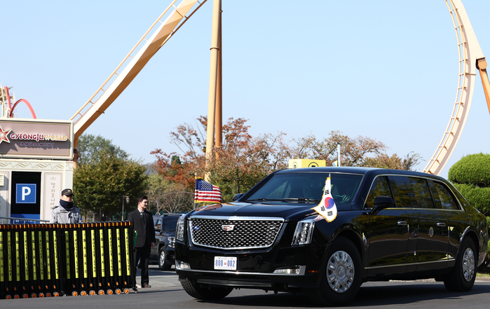 ‘더 비스트’ 탄 트럼프와 ‘훙치’ 탄 시진핑... 자국서 자동차 만드는 7개국의 의전차를 알아봤습니다