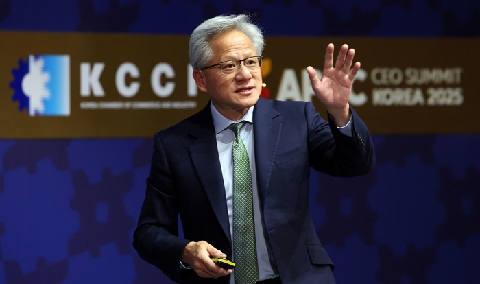 젠슨 황 손에 들린 빼빼로, ‘글로벌 K-간식’으로... 편의점, 난리났다