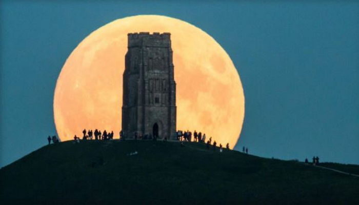 “소원 미리 준비하자!”... 이번주 수요일(5일), 올해 가장 큰 ‘슈퍼문’ 뜬다